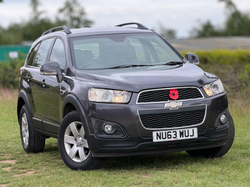Chevrolet Captiva  Grey #16