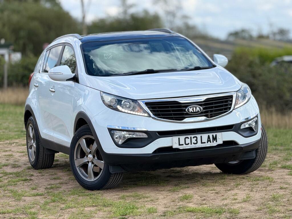 Kia Sportage White #21