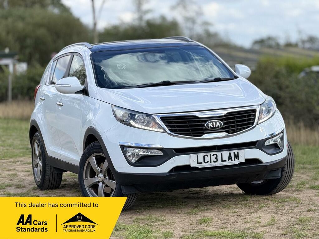 Kia Sportage White #1