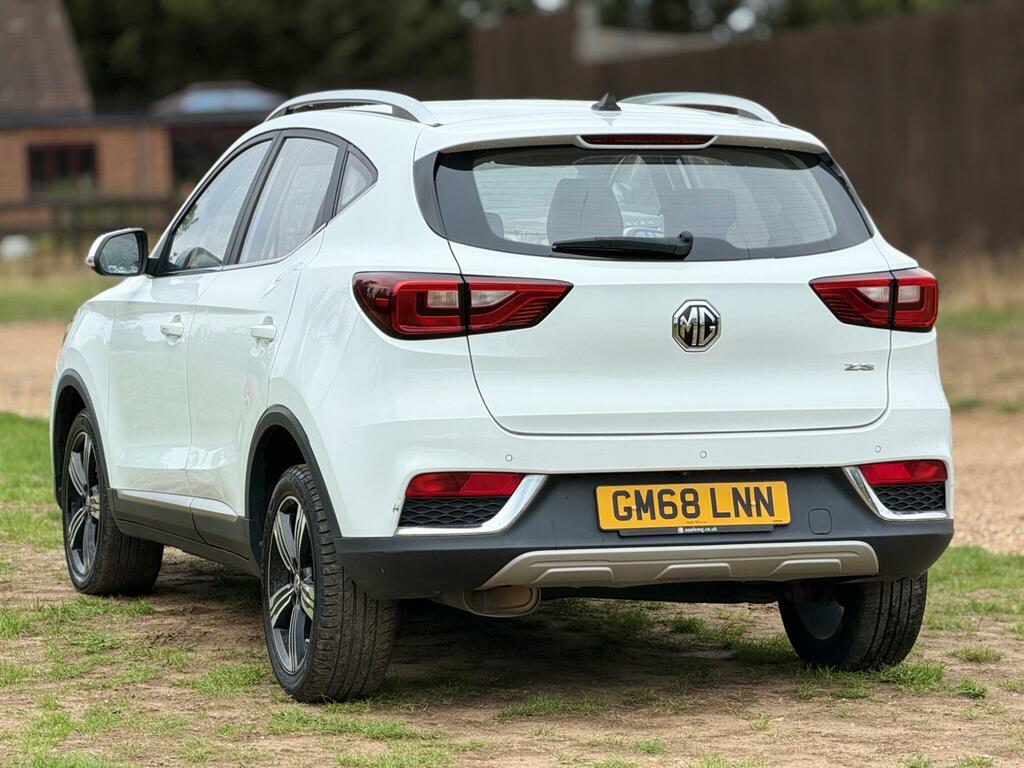 MG ZS 72.6Kwh Trophy Connect Long Range White #9