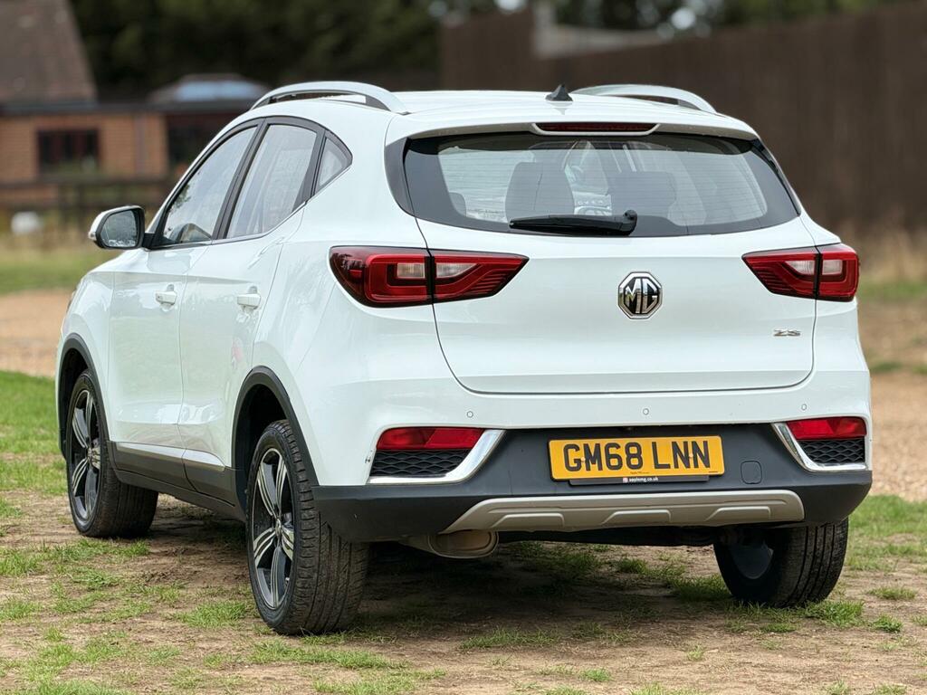 MG ZS 72.6Kwh Trophy Connect Long Range White #26