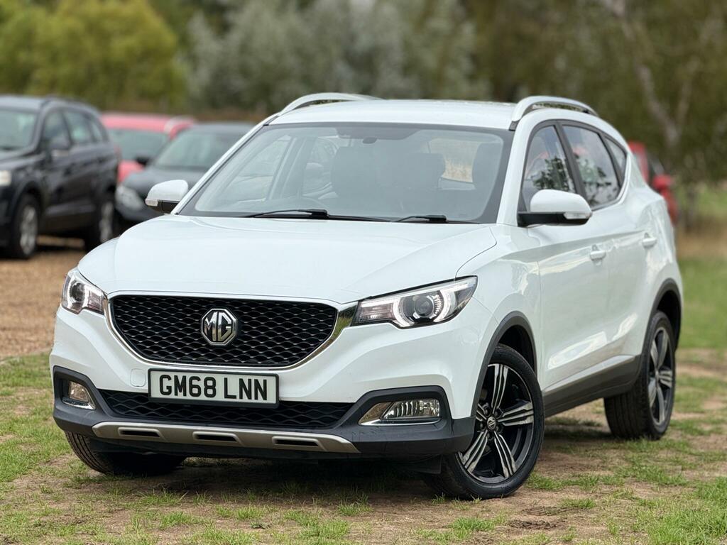MG ZS 72.6Kwh Trophy Connect Long Range White #3