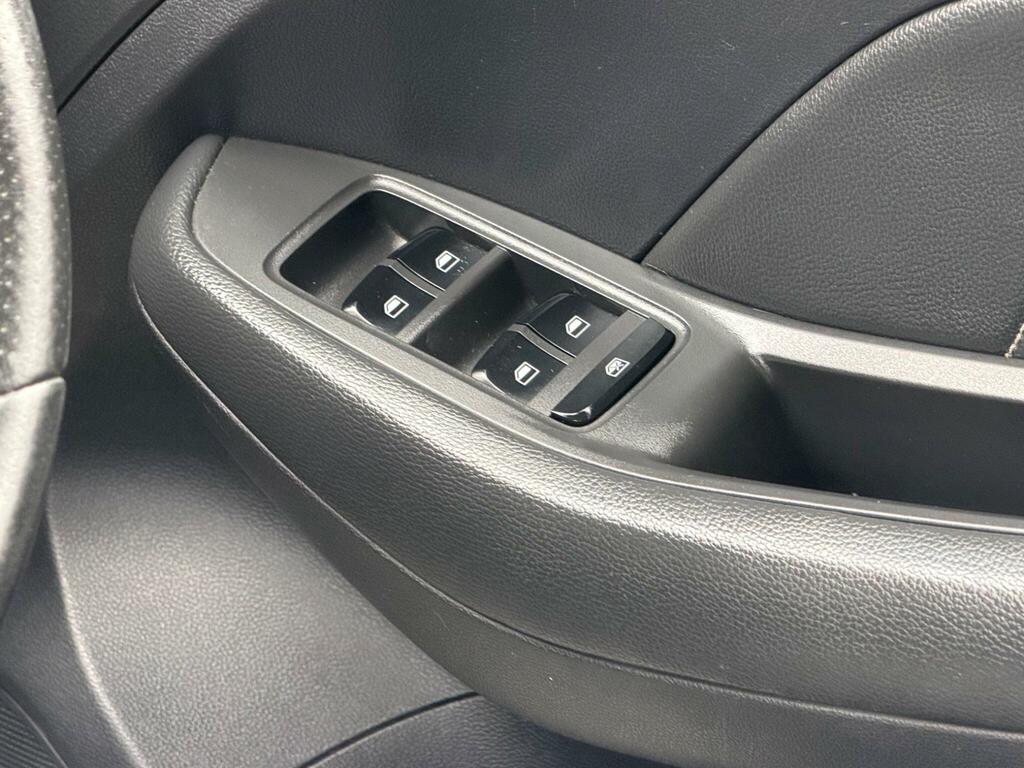 MG ZS 72.6Kwh Trophy Connect Long Range White #28
