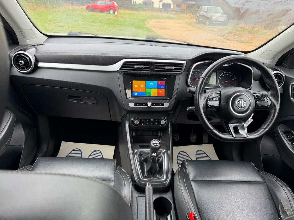 MG ZS 72.6Kwh Trophy Connect Long Range White #11
