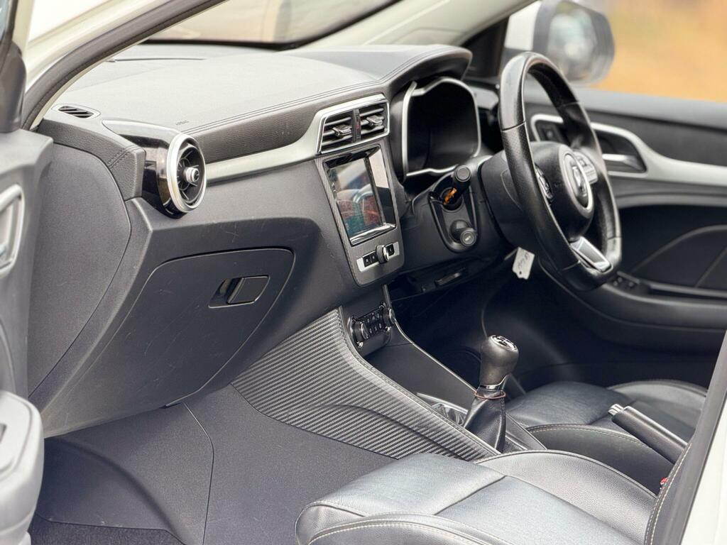 MG ZS 72.6Kwh Trophy Connect Long Range White #23