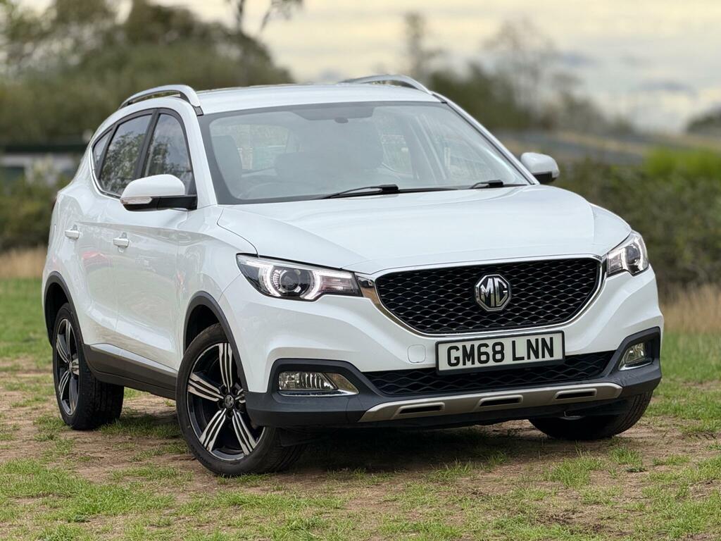 MG ZS 72.6Kwh Trophy Connect Long Range White #16