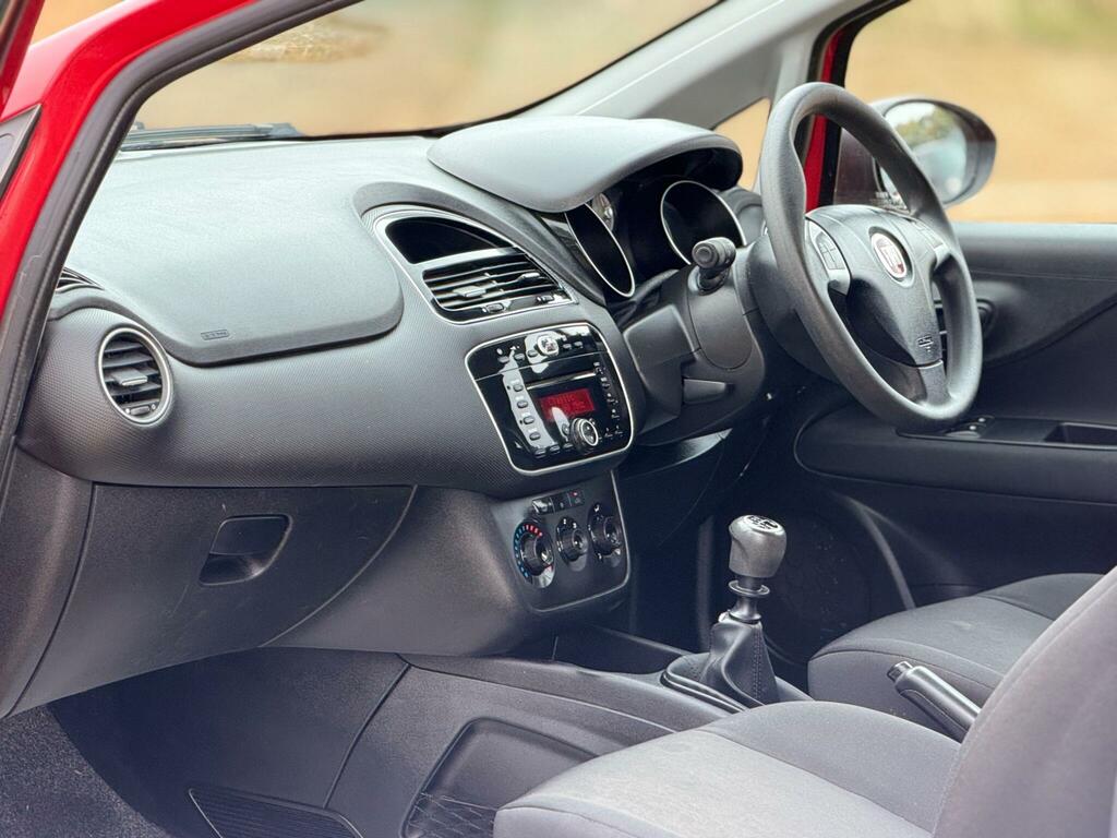 Fiat Punto Pop Black #7