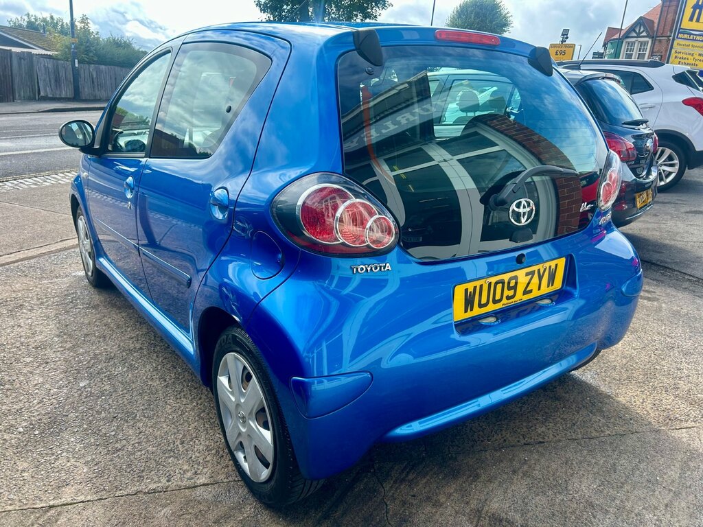 Toyota Aygo 1.0 Vvt-i Blue Hatchback Euro 4 Blue #4