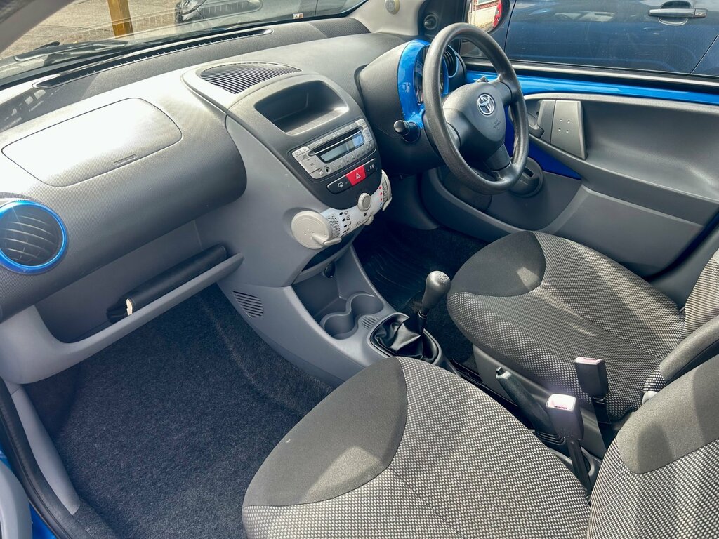 Toyota Aygo 1.0 Vvt-i Blue Hatchback Euro 4 Blue #2