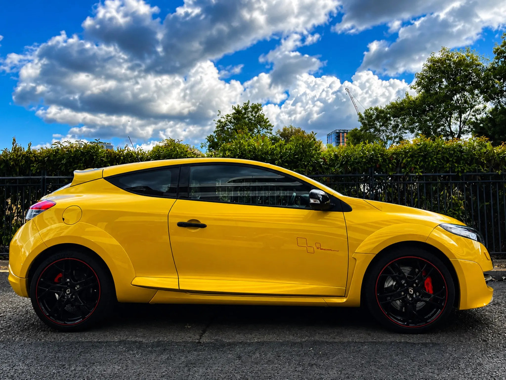 Renault Megane 2.0T 16V Renaultsport Trophy Coupe Manu Yellow
