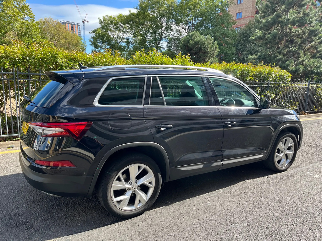 Skoda Kodiaq 1.5 Tsi Act Se L Executive Suv Dsg Euro Black #5