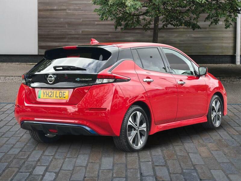 Nissan Leaf 40Kwh N-connecta Hatchback 150 YH21LOE Red #5