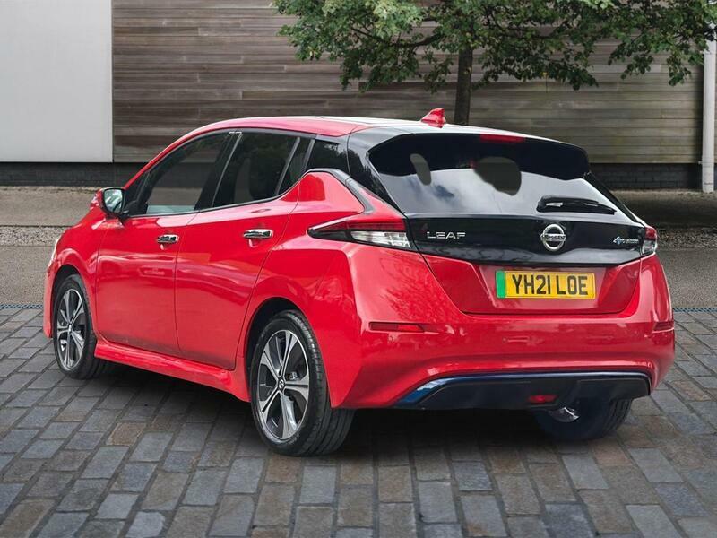 Nissan Leaf 40Kwh N-connecta Hatchback 150 YH21LOE Red #3