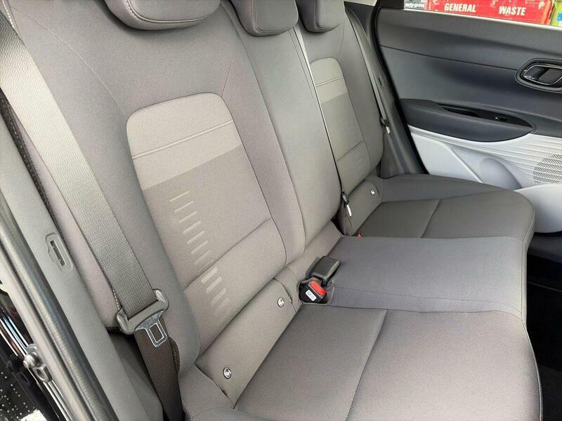 Hyundai Bayon Se Connect Blue #19