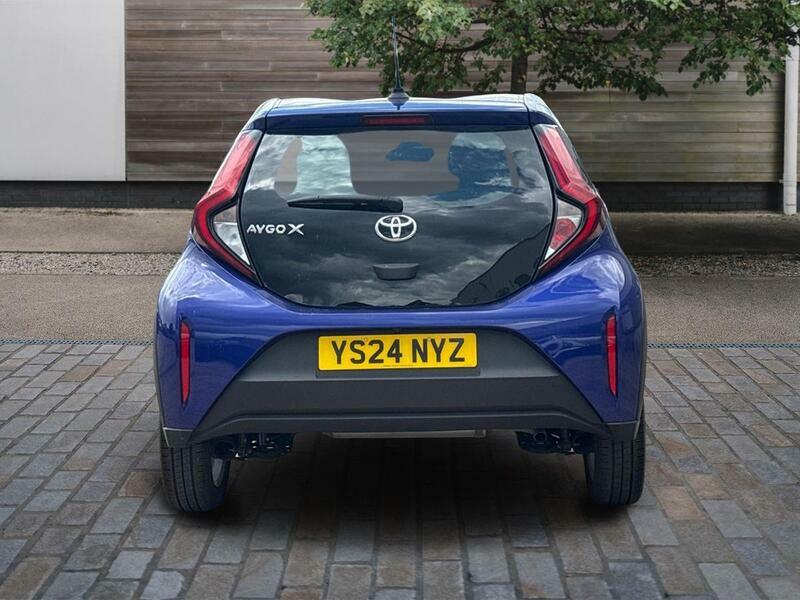 Toyota Aygo X 1.0 Vvt-i Pure Hatchback Euro 6 Blue #4