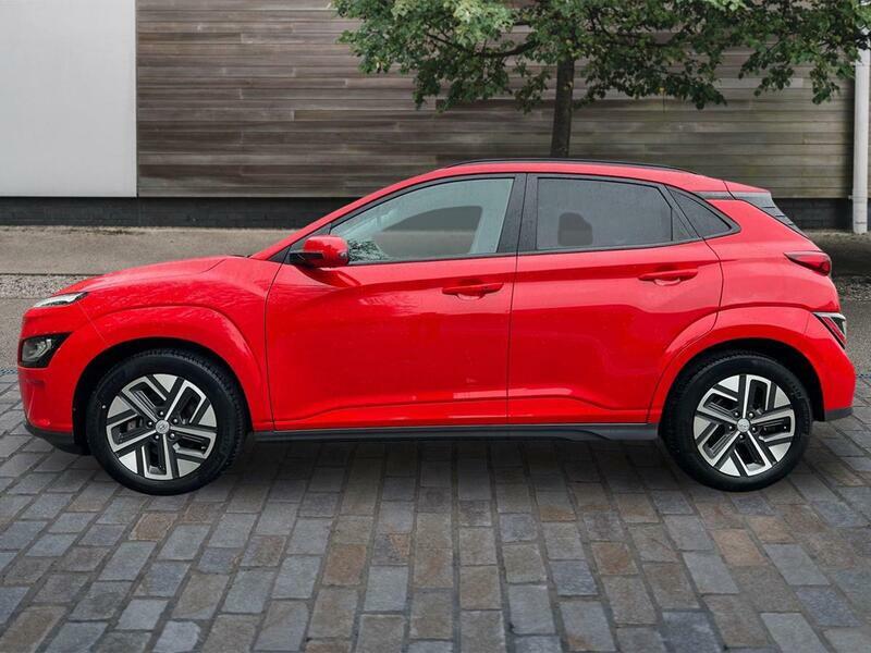 Hyundai Kona 64Kwh Premium Suv 10.5Kw Charge Red #4