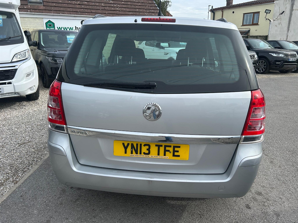 Vauxhall Zafira Silver #7