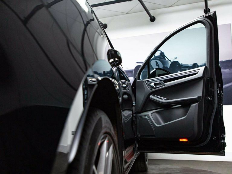 Porsche Macan S Pdk Black #36