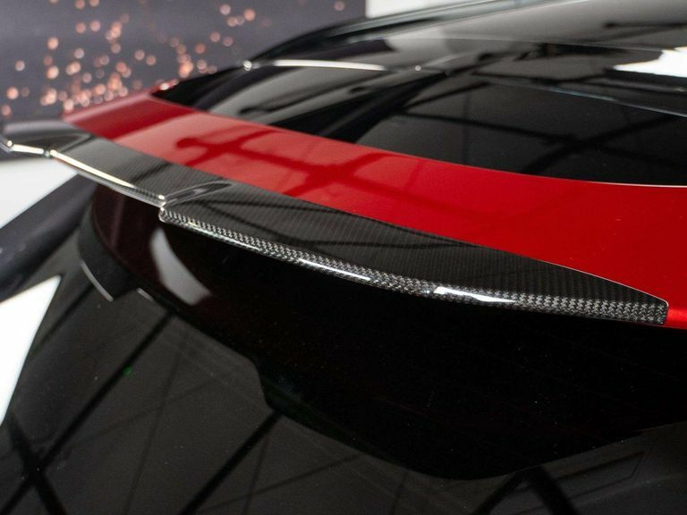 Aston Martin DBX Estate Black #32