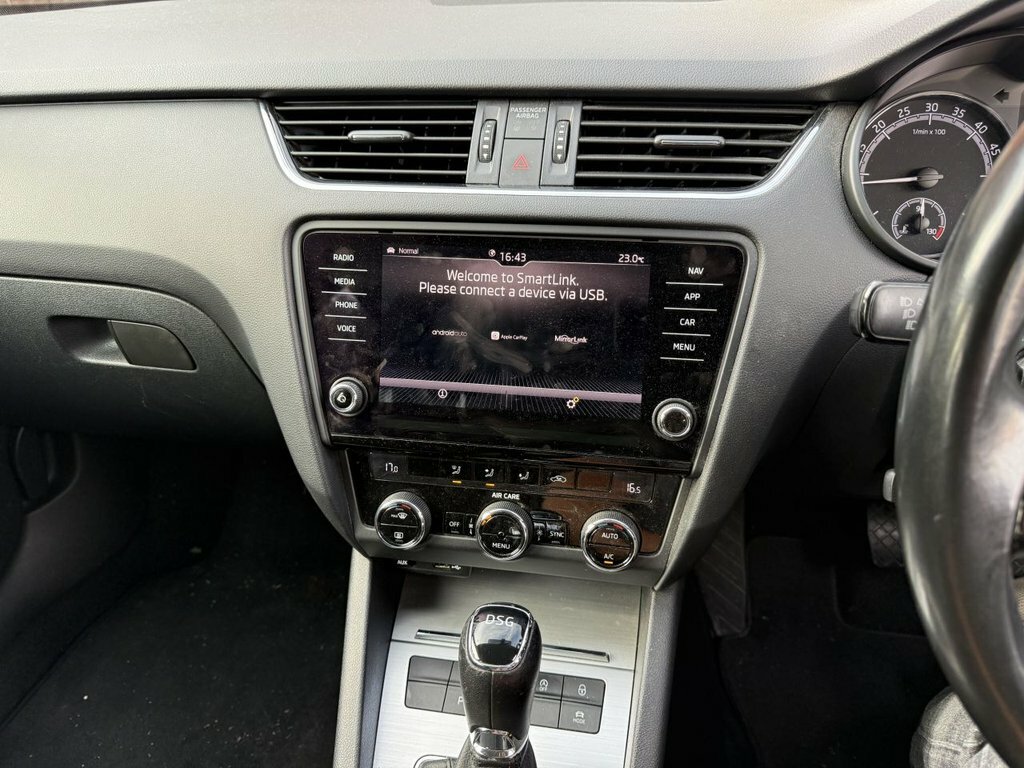 Skoda Octavia Hatchback Red #10