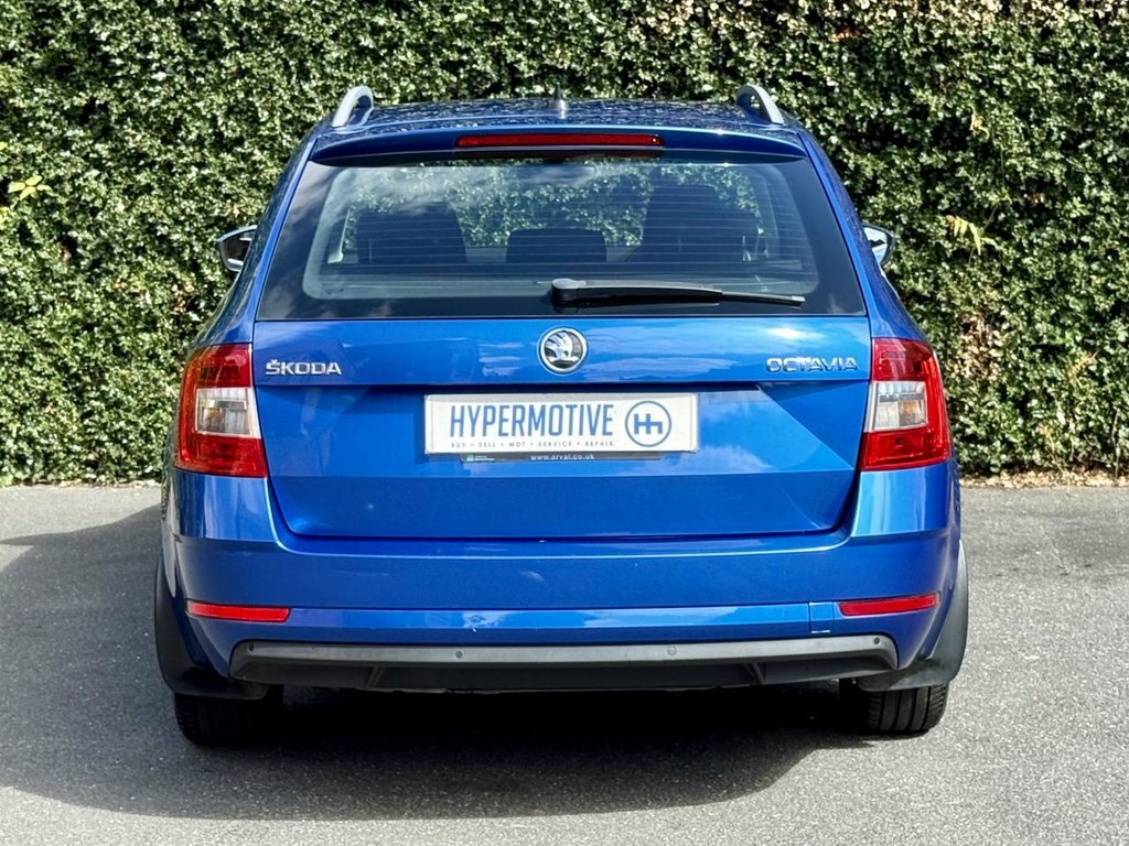 Skoda Octavia 1L Se Technology CX67UFP Blue #6