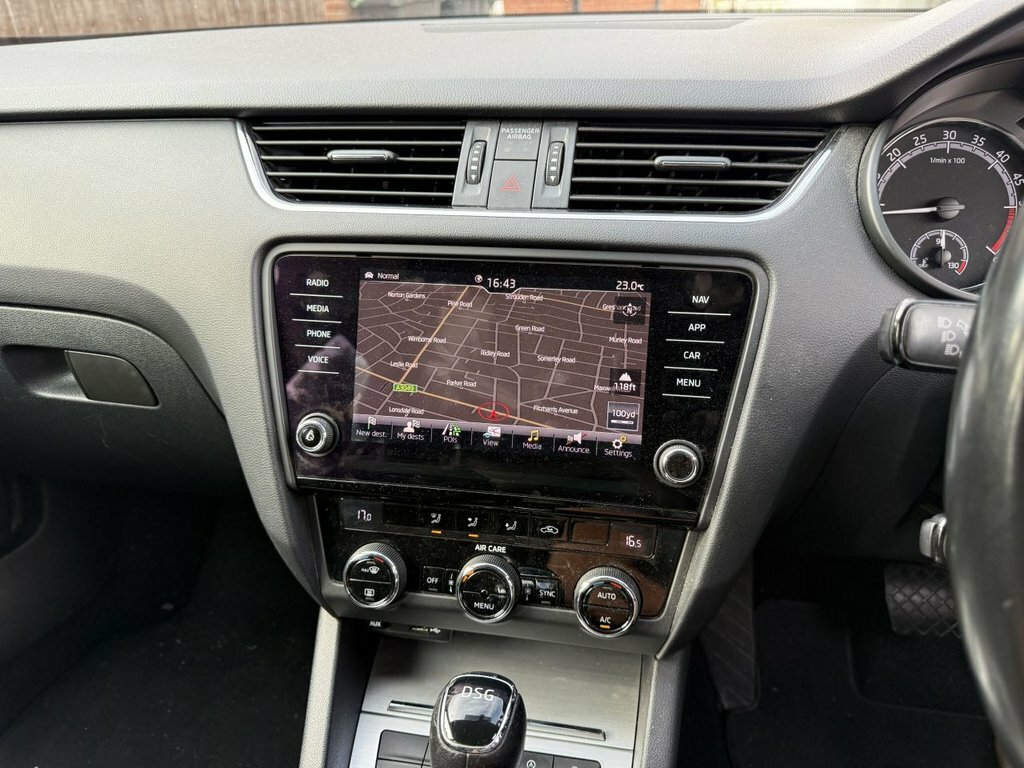 Skoda Octavia Hatchback Red #13