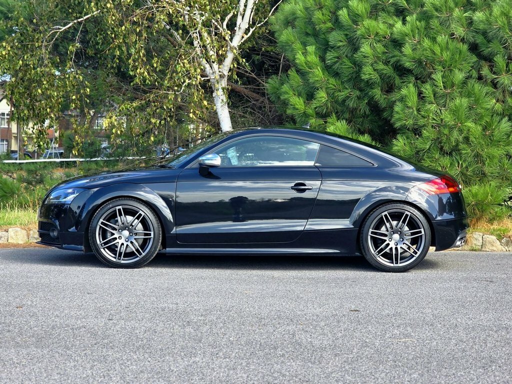 Audi TTS 2L Black Edition Black #4