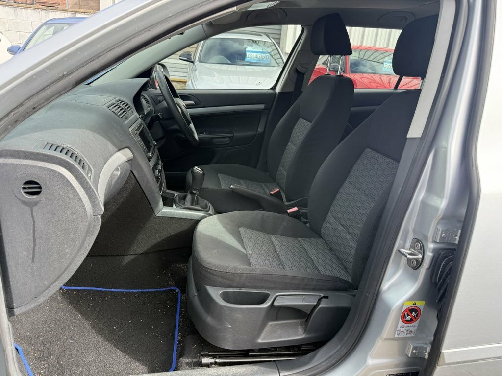 Skoda Octavia 1L Se Silver #4