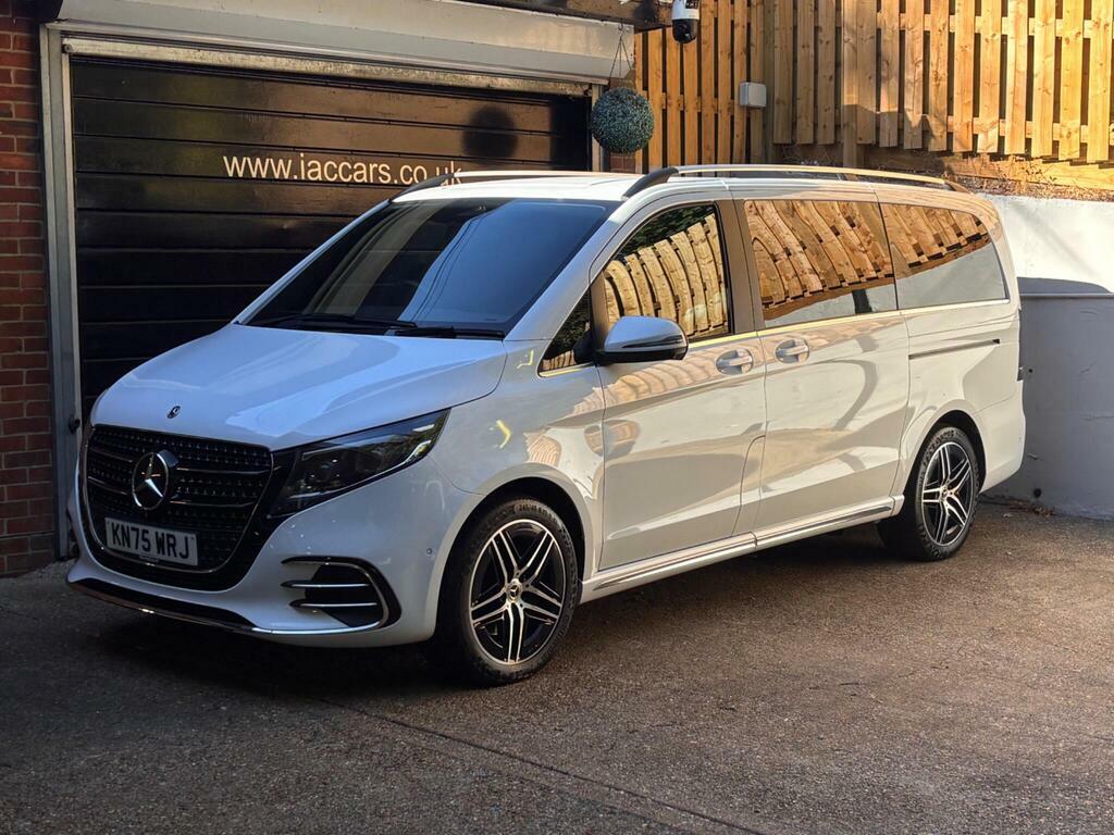 Mercedes-Benz V Class 2.0 V300d Premium G-tronic Euro 6 S S White