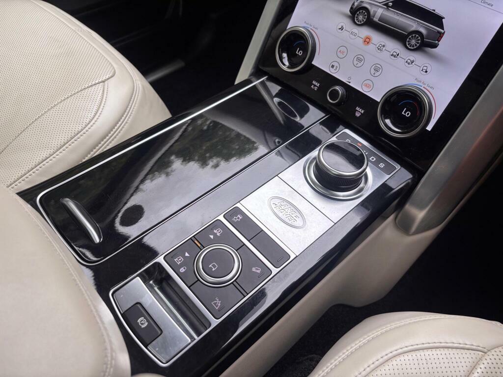 Land Rover Range Rover Diesel Black #16