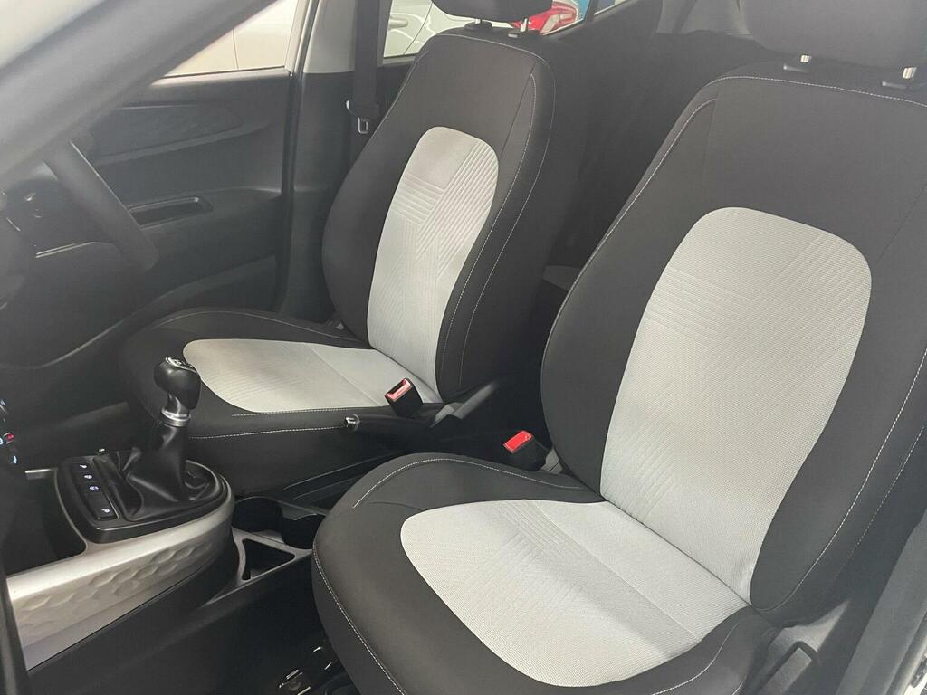 Hyundai I10 Hatchback Silver #14