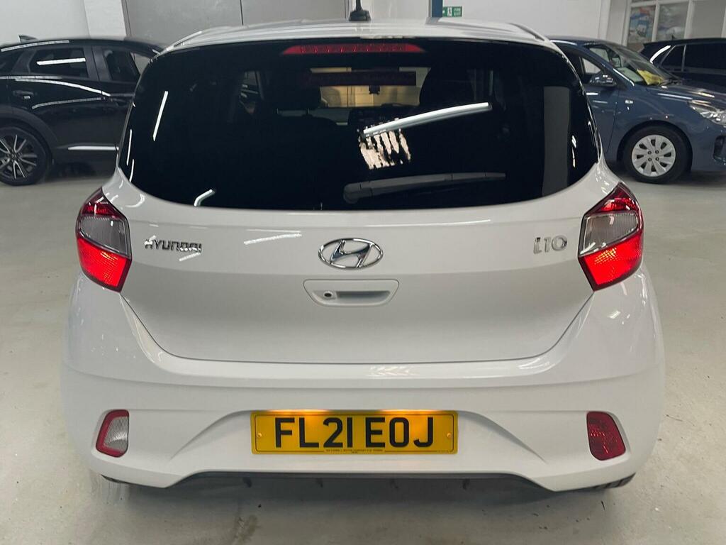 Hyundai I10 Hatchback Silver #8
