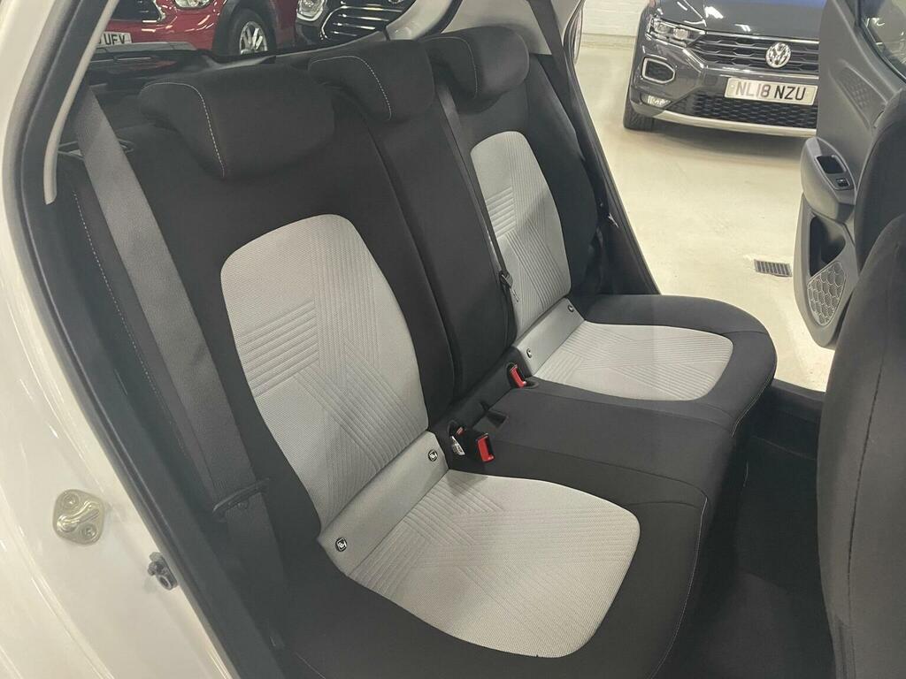 Hyundai I10 Hatchback Silver #15