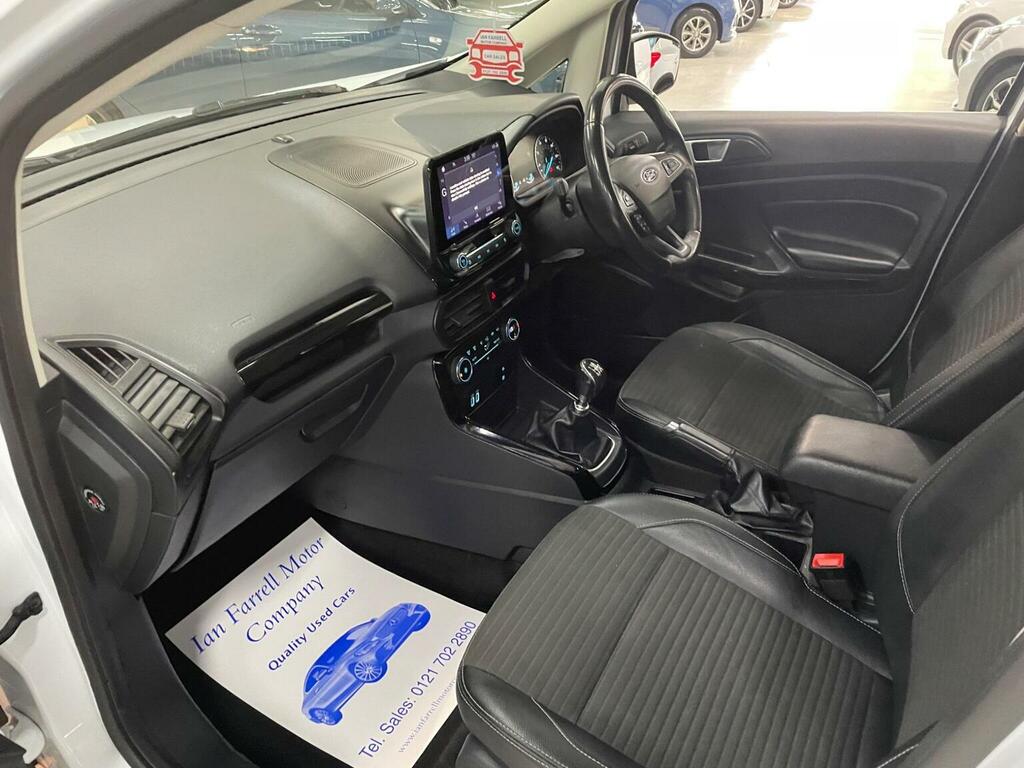 Ford Ecosport White #15
