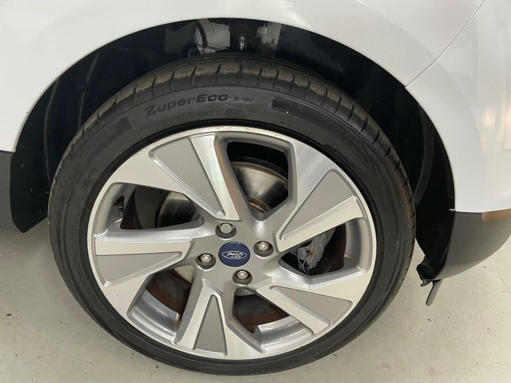 Ford Ecosport White #24
