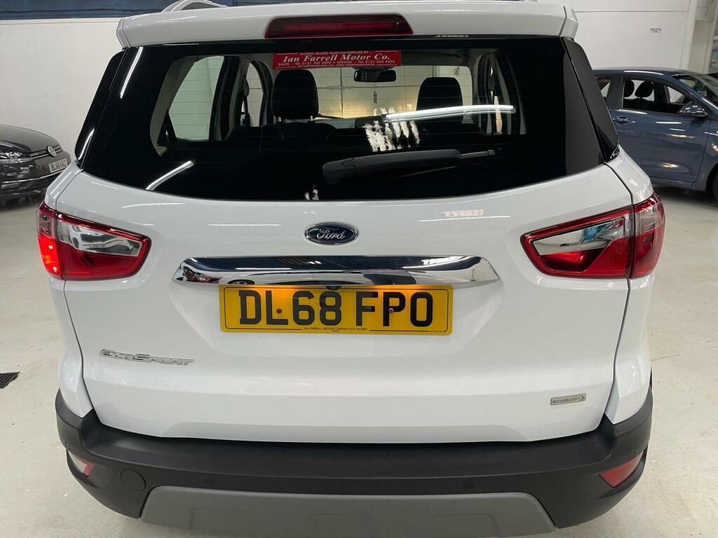Ford Ecosport White #8