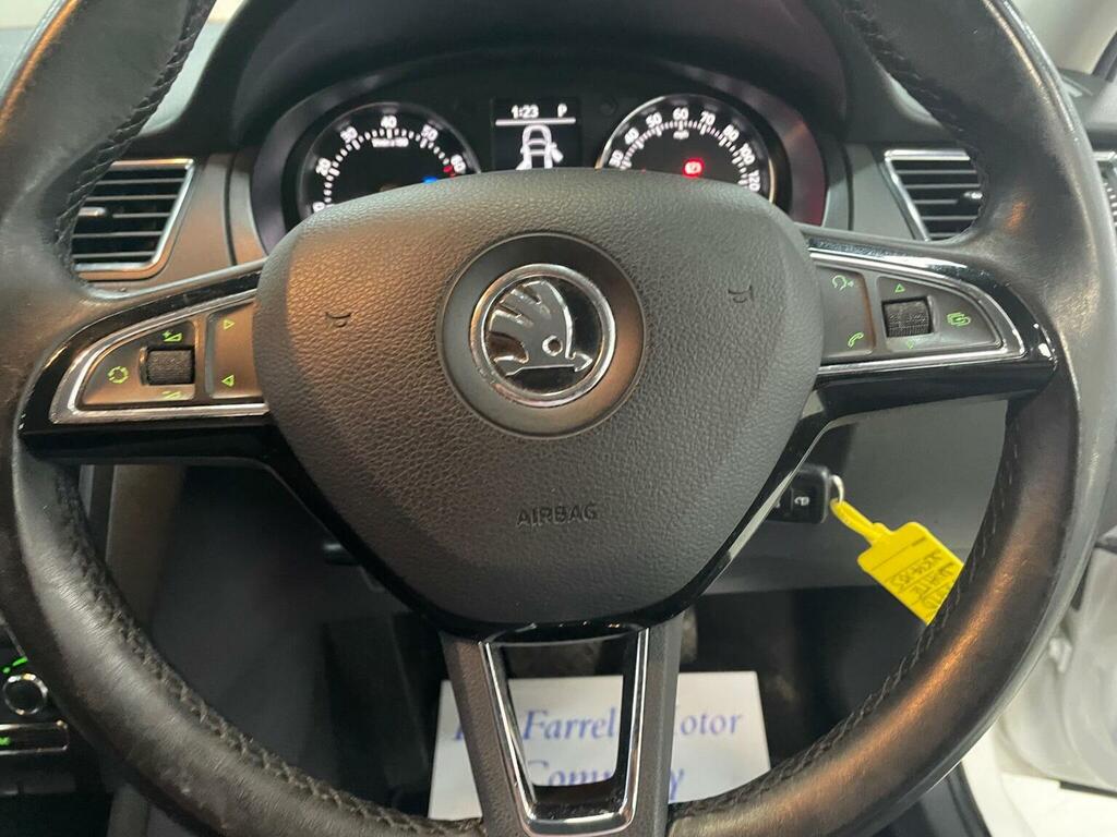 Skoda Rapid 1.2 Tsi Se Connect Blue #12