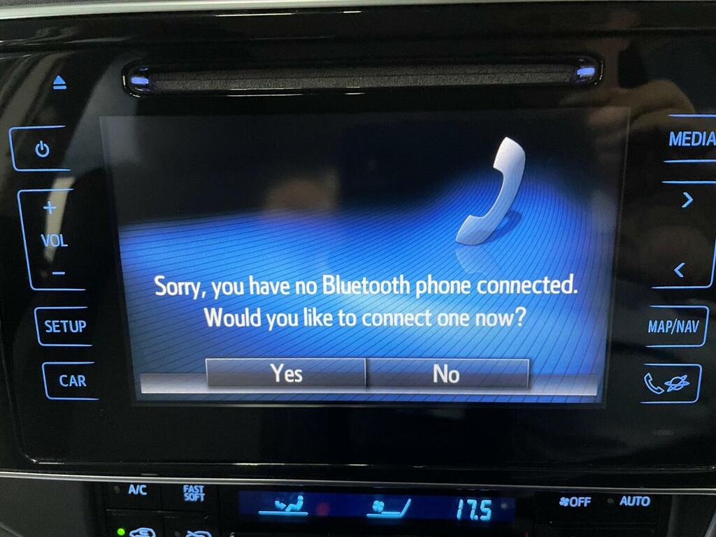 Toyota Auris 1.8 Icon Tech Hev Grey #18