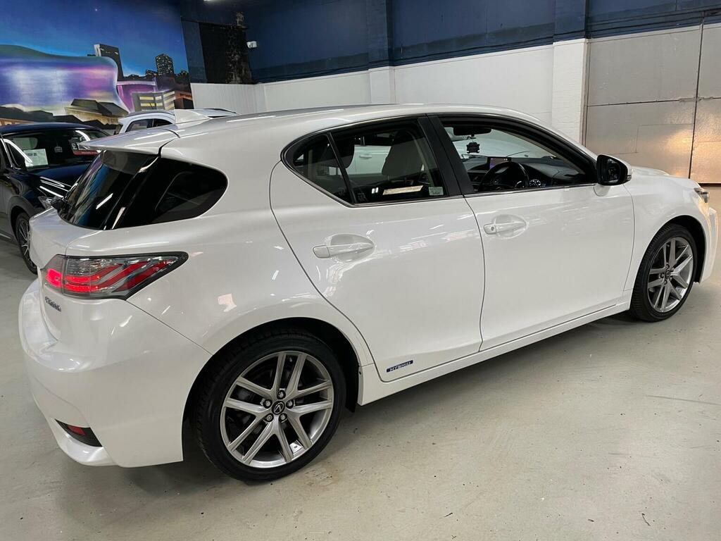 Lexus CT Hatchback 1.8 200H Executive Edition Cvt Euro 6 S White #5