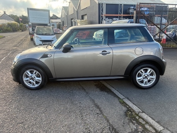 Mini Hatch 1.6 Cooper D Hatchback Euro 5 S Red #6