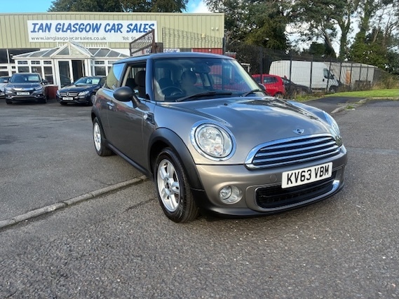 Mini Hatch 1.6 Cooper D Hatchback Euro 5 S Red #1