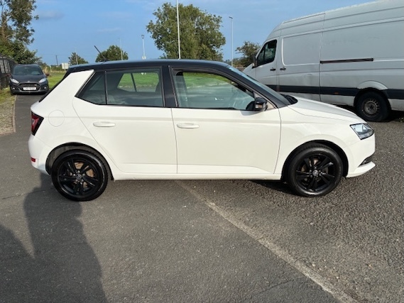 Skoda Fabia 1.0 Mpi Se White #5
