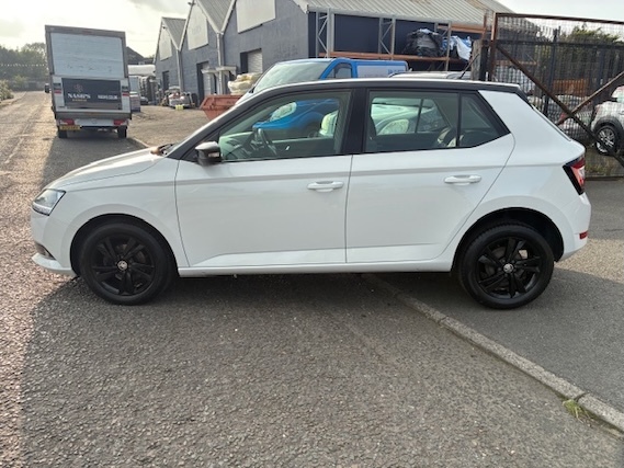 Skoda Fabia 1.0 Mpi Se White #6