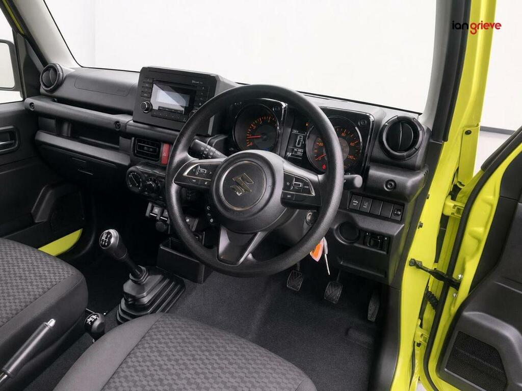 Suzuki Jimny Estate White #12