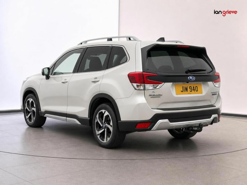 Subaru Forester 2.0I E-boxer Xe Premium Lineartronic White #6