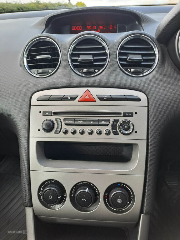 Peugeot 308 308 Sportium E-hdi Silver #17