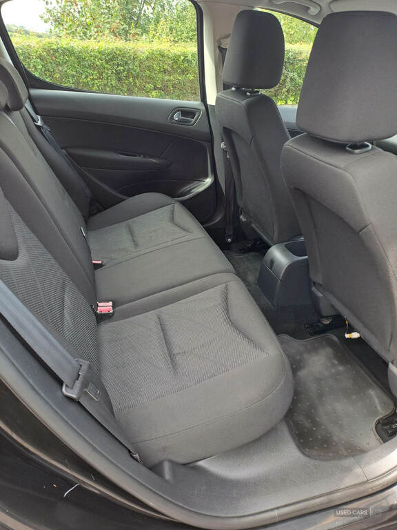 Peugeot 308 1.6 Hdi 92 Access Black #5