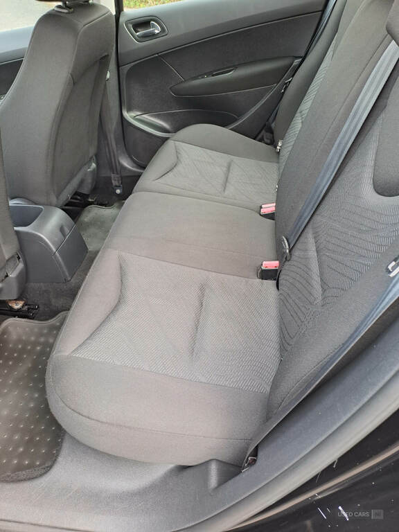 Peugeot 308 308 Sportium E-hdi Silver #11
