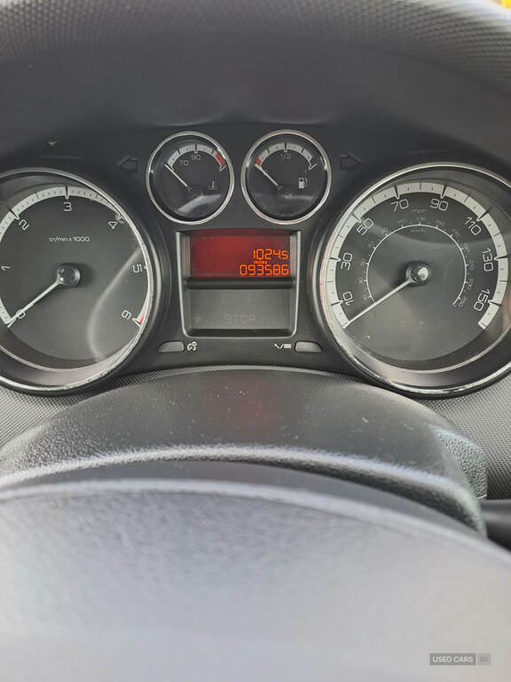 Peugeot 308 308 Sportium E-hdi Silver #16
