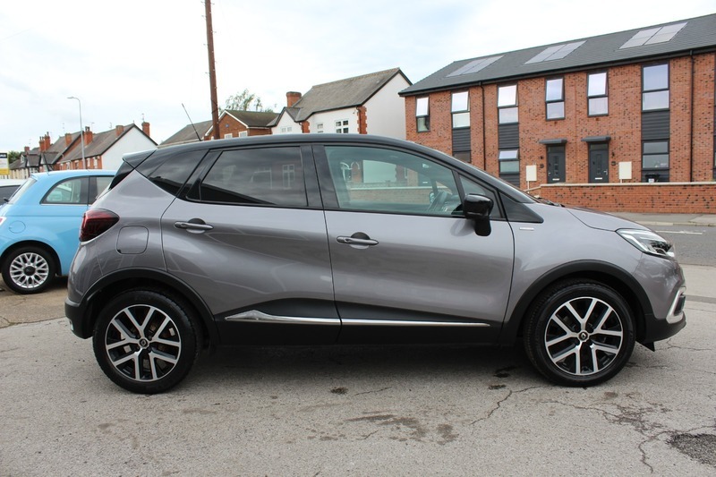 Renault Captur 1.3 S Edition Tce HN69MKO Black #4